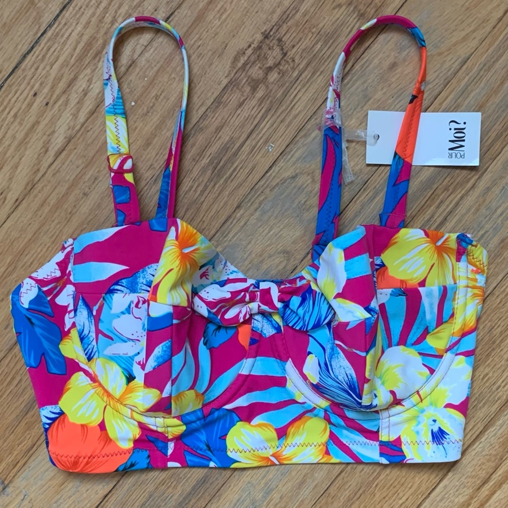Pour Moi? | tropical bikini top